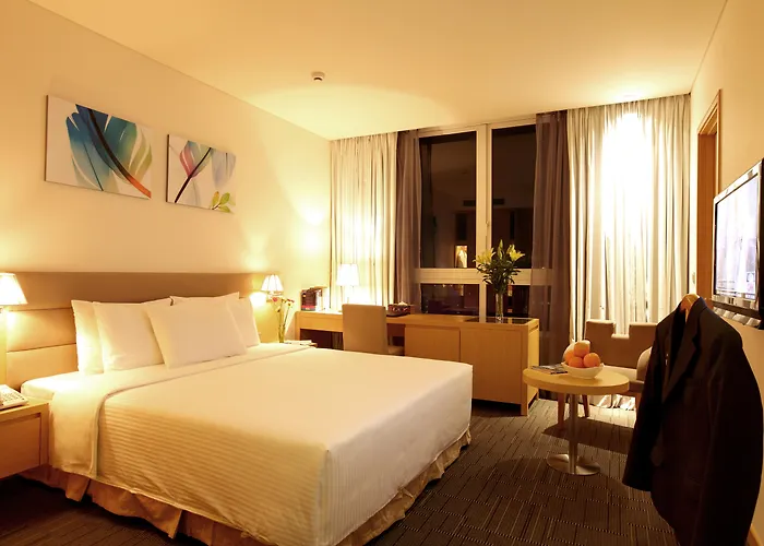Liberty Central Saigon Centre Hotel