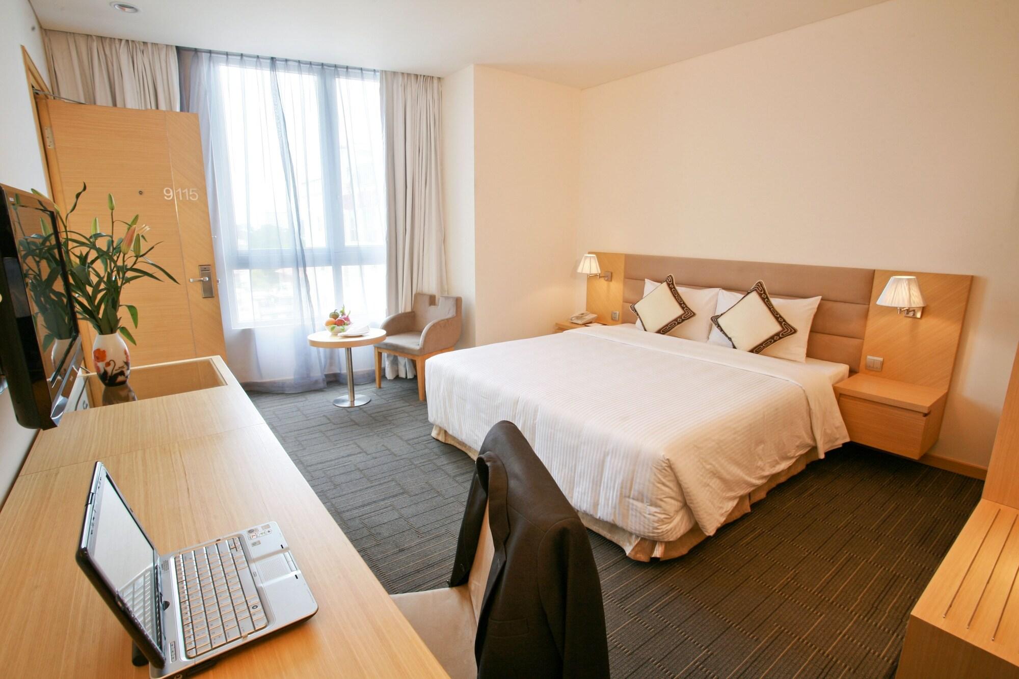 Liberty Saigon Centre Khách sạn 4*