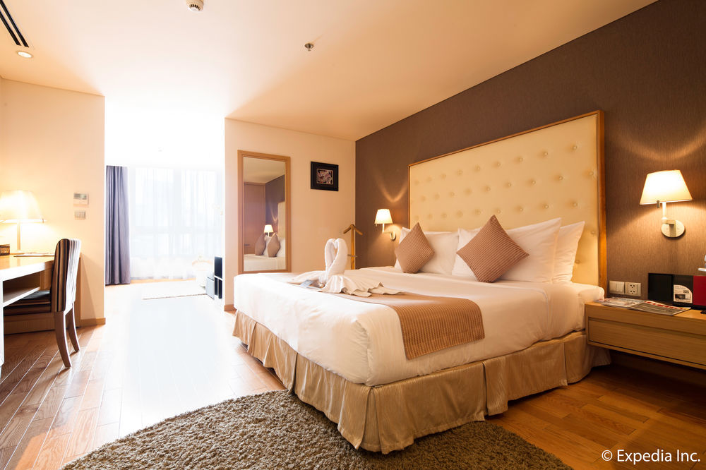 Liberty Saigon Centre Khách sạn 4*